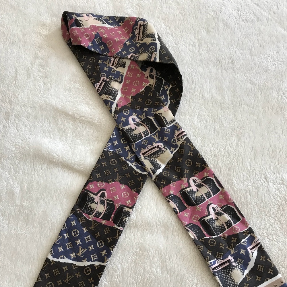 Louis Vuitton Monogram Bandeau Scarf